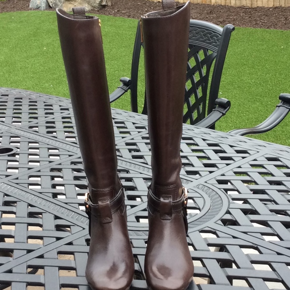 Boots, worn 4 time.